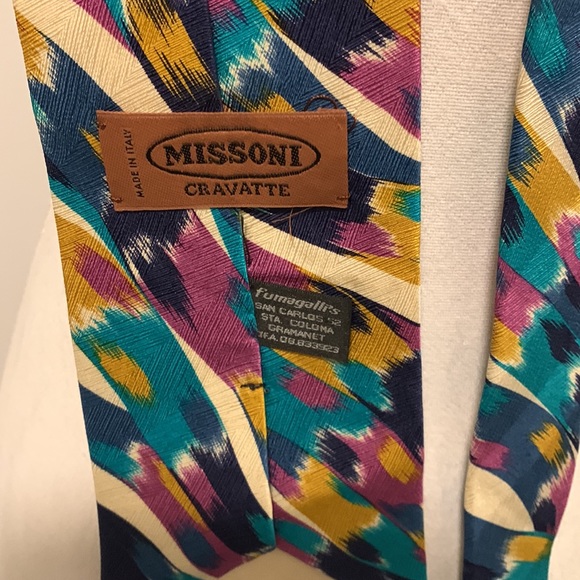 Beautiful Missoni tie lol silk - Picture 3 of 4